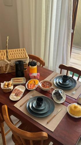 Mad i feriehuset eller i nærheden