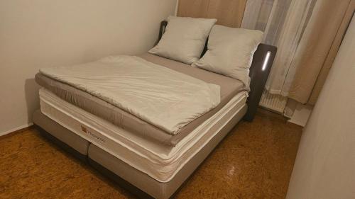 Postel nebo postele na pokoji v ubytování 20 min to Düsseldorf and 30 to Köln