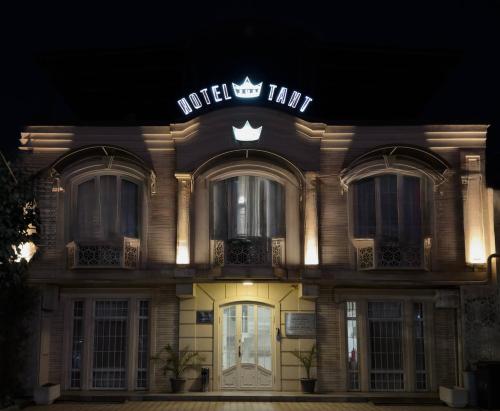 Hotel Taht