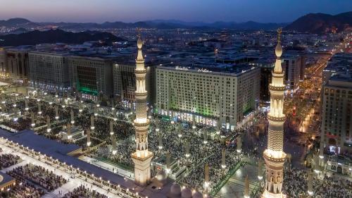 Makarem Haram view suites