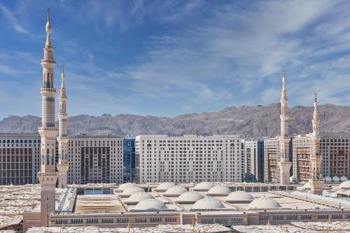 Makarem Haram view suites