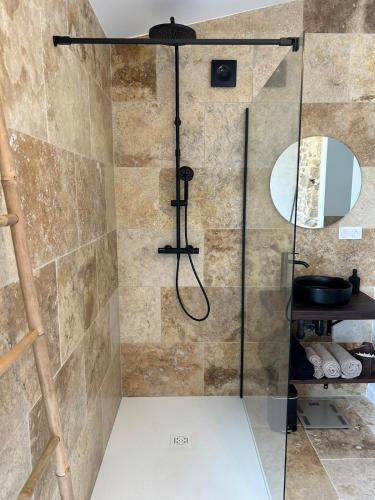 Et badeværelse på Charmante petite maison