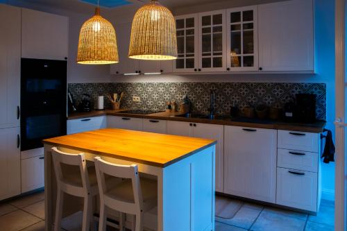 Kuchyň nebo kuchyňský kout v ubytování EclatDeRire