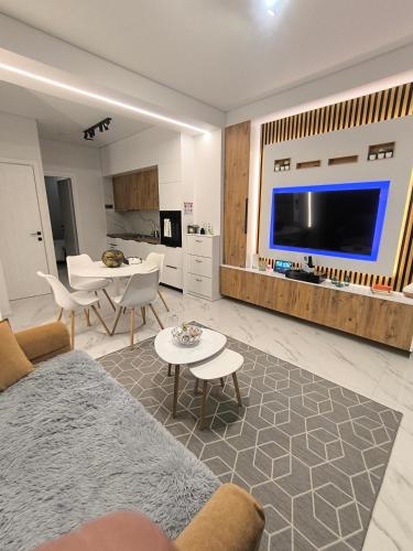 Alex Home Patras