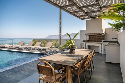 Villa Thealon I New luxury villa with sea view and private infinity pool