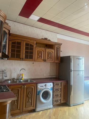 Cozy Apartment Next to Khatai Metro