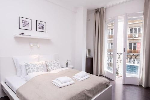 Extra Central NEW home with AC