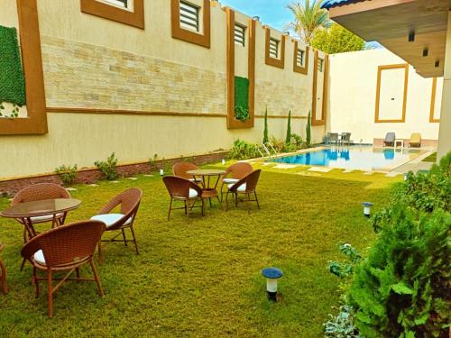 Bazén v ubytování Luxury Accommodation nebo v jeho okolí