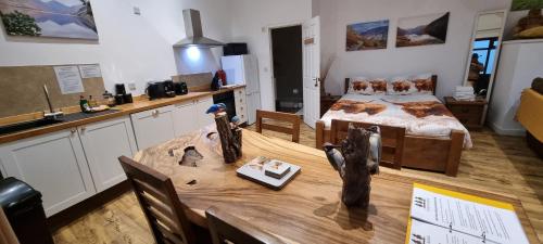 Voodi või voodid majutusasutuse Scafell Cottage on The Big "W" Ranch toas