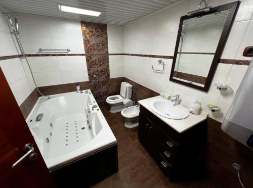 Koupelna v ubytování Penthouse Bečići Apartament