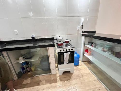 Kuchyň nebo kuchyňský kout v ubytování hostel fonseca guest house suite 03