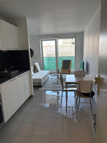 Appartement proche du tram et du stade