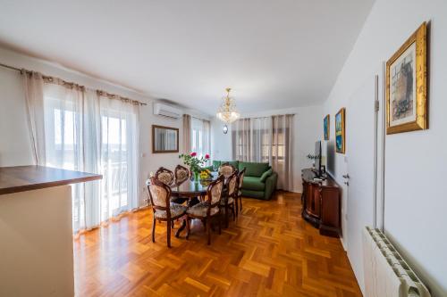 Villa Maria