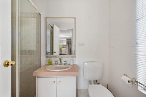 Koupelna v ubytování Happy on Hawkins