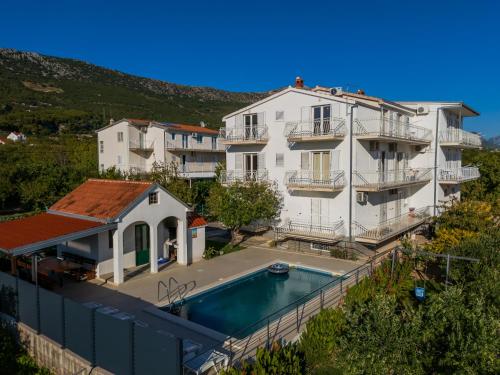 Villa Maria