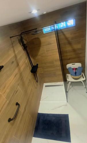Modern Studio in Castle Harbour