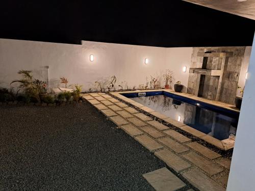 Het zwembad bij of vlak bij The marbella villas 2