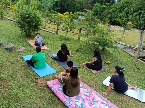 Cinnamon Leaf Leisure Resort Lake view Cabana vendégei