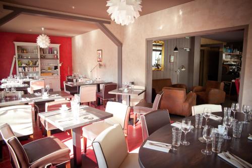 Gallery image of Hôtel Restaurant Logis Coté Lac in Savenay