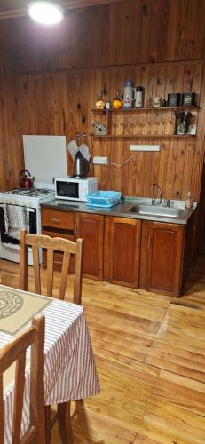 Η κουζίνα ή μικρή κουζίνα στο CabañaMS