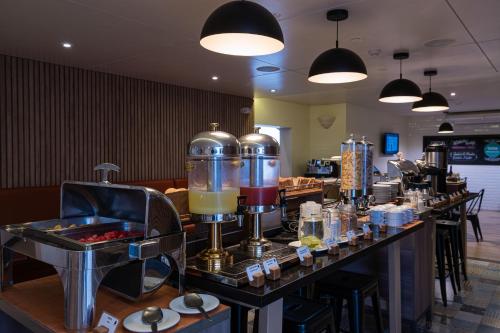 Еда / где поесть недалеко от отеля