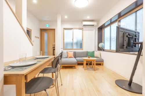 TaroTime Shinjuku Serene Japanese Cottage