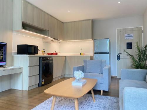 Η κουζίνα ή μικρή κουζίνα στο Lucky Hotel Bangkok