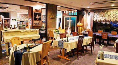 Restaurace v ubytování Okanoue Hotel Miyagawa