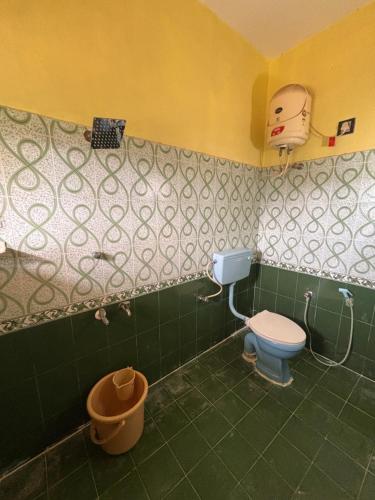 Koupelna v ubytování Ram Sethu Home Stay