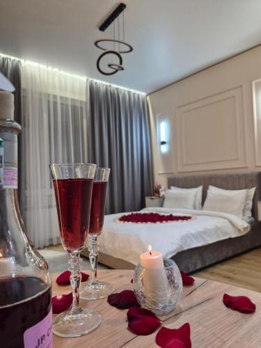 Postel nebo postele na pokoji v ubytování Romantic Studio For Couples