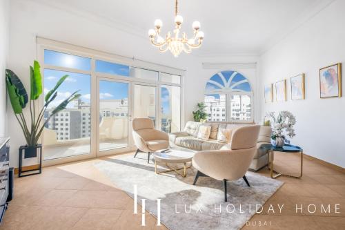 LUX - The Shoreline Penthouse Suite