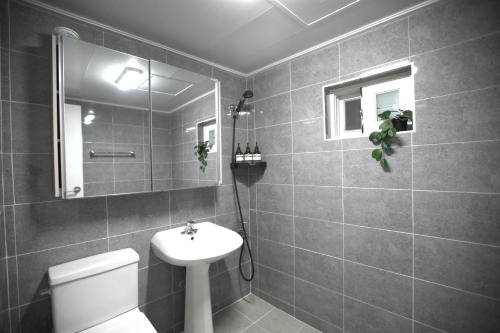 Koupelna v ubytování stay sosom#cozy house#Daegu#coveninent traffic