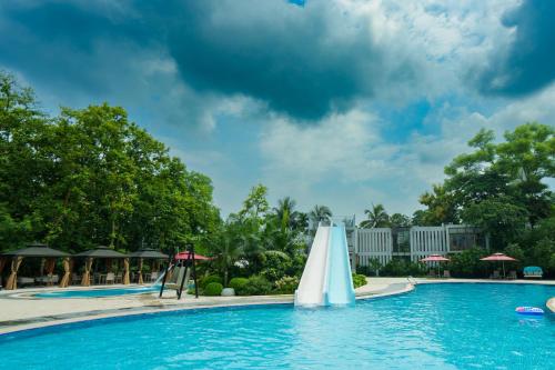 Басейн в Dream Square Resort або поблизу