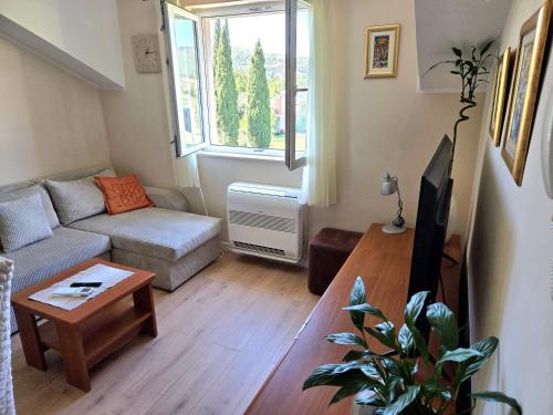Apartman Sofia za 3 s parking blizu centra