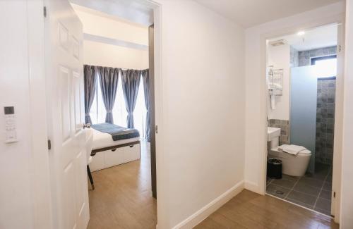 Ванная комната в Noble Cebu Hotel