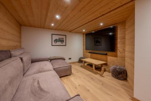 Chocolate Moose Chalet - Snow and Trek - Morzine