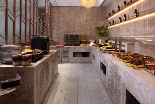 Jídlo v hotelu nebo okolí