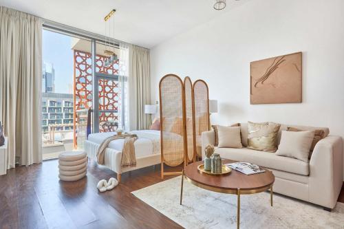 Frank Porter - National Bonds Residence