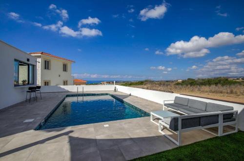 Villa Panorama by Ezoria Villas