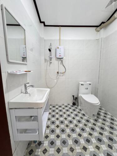 Koupelna v ubytování Keomisay Guesthouse