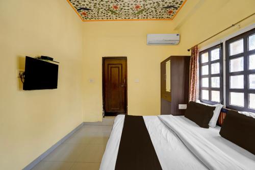 Μια τηλεόραση ή/και κέντρο ψυχαγωγίας στο Super Collection O Rajiv Gandhi Museum Ranthambore Formerly Hotel Haveli