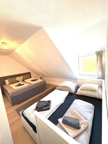 Fotografie z fotogalerie ubytování Maisonette mit Whirlpool v Stuttgartu