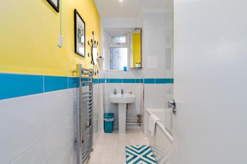 The 'Beahive SE1' -Beautiful Flat near London Eye! photo 9