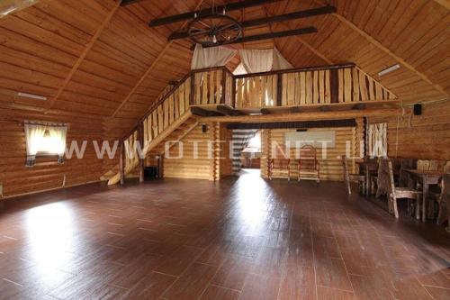 Un restaurante o sitio para comer en Вікторія Ретрит центр