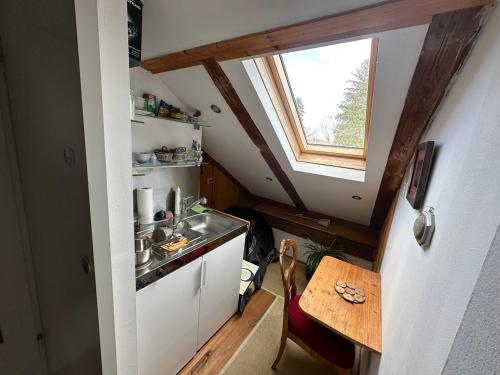 Living unit, wood heated and authentic