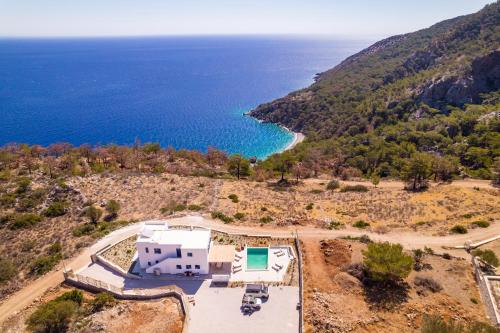 Naturlandskabet i nærheden af villaen