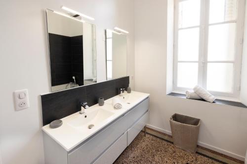 Ένα μπάνιο στο Gîte de la Tour