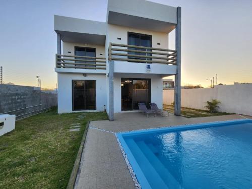 Bazén v ubytování Grace Villa nebo v jeho okolí