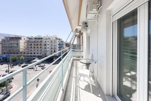 Panormou Neon - Urban Apartment 4A