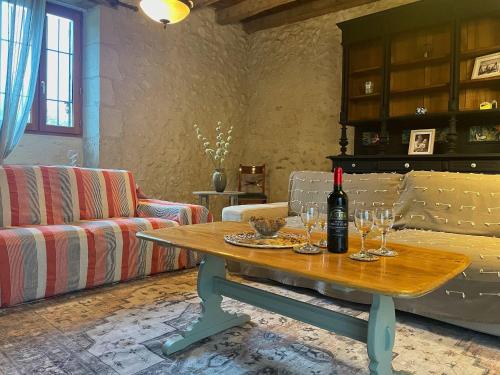 Ποτά στο Airconditioned spacious country house with private swimming pool